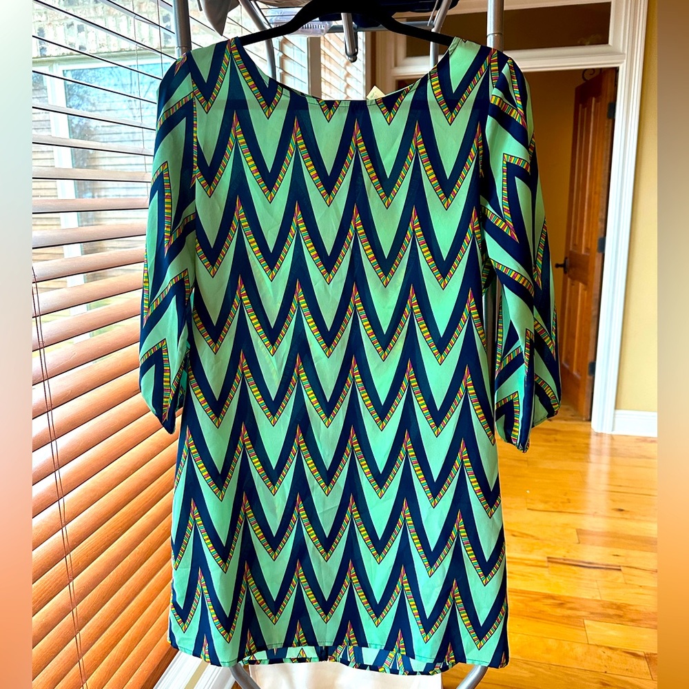 Large 3/4 sleeves teal and geometric print midi dress